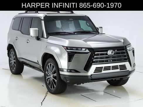 Used 2024 Lexus GX 550 w/ Accessory Package (2T) AWD/4WD image 16