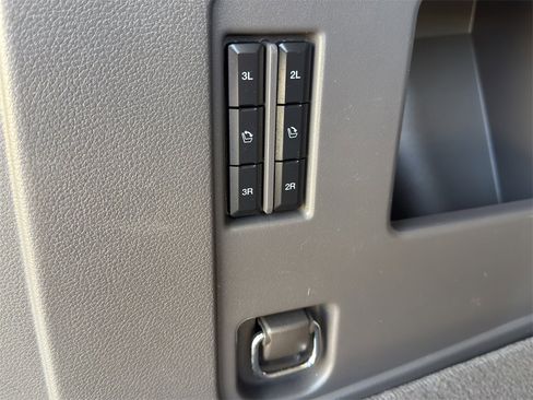 Used 2021 Ford Expedition XLT image 29