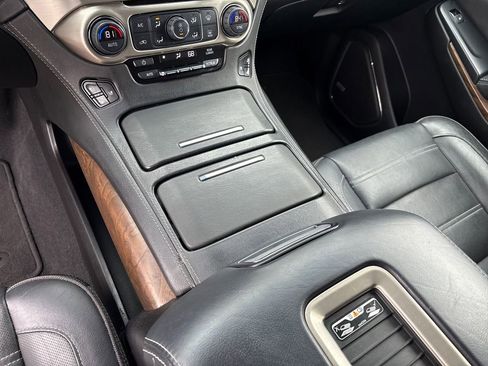 Used 2019 GMC Yukon Denali w/ Denali Ultimate Package image 23