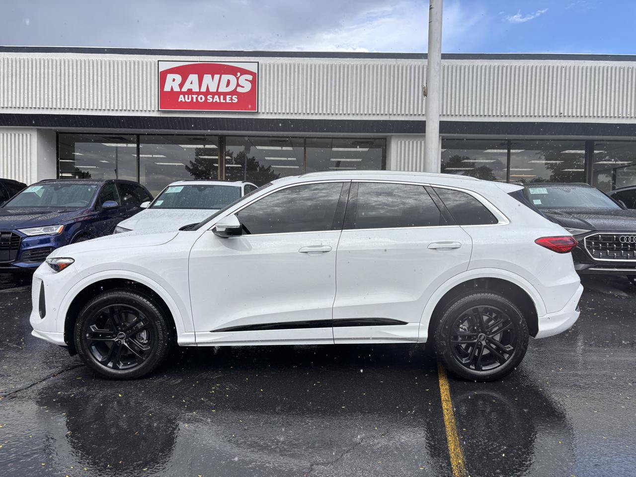 Used 2025 Audi Q5 Premium Plus w/ Premium Plus AWD/4WD image 21