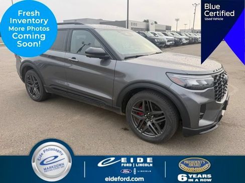 Used 2025 Ford Explorer ST AWD/4WD image 1
