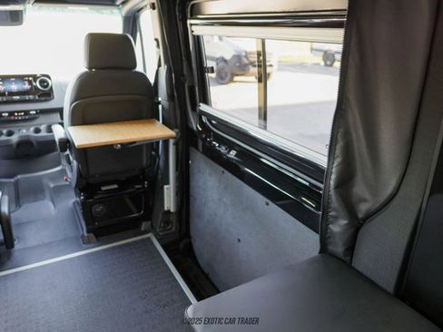 Used 2024 Mercedes-Benz Sprinter 2500 image 87