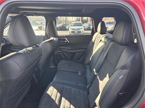 Used 2024 Mitsubishi Outlander Ralliart image 20