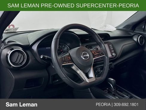 Used 2023 Nissan Kicks SR FWD image 9