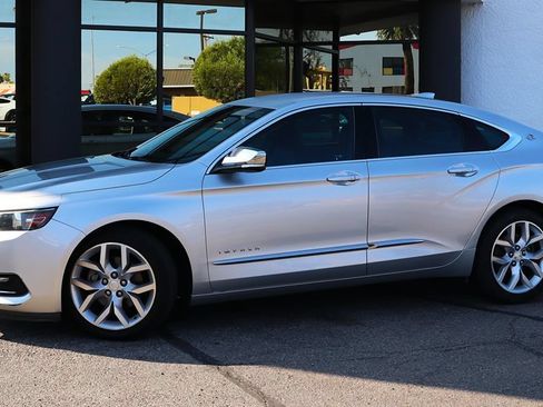 Used 2017 Chevrolet Impala Premier FWD image 4