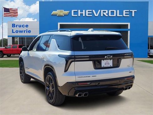Used 2024 Chevrolet Traverse RS w/ LPO, Floor Liner Package image 5