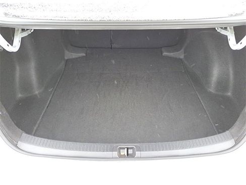 Used 2024 Toyota Corolla LE image 9