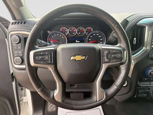 Used 2020 Chevrolet Silverado 1500 LTZ AWD/4WD image 31