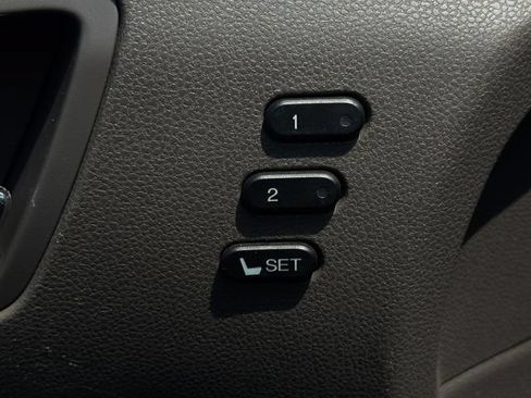 Used 2016 Honda Odyssey Touring Elite image 13