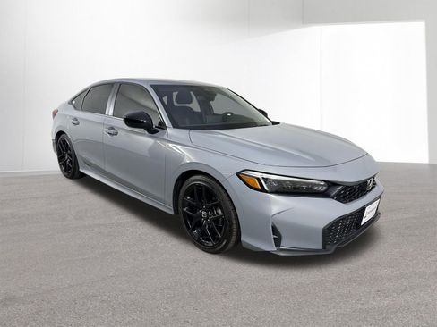 Used 2025 Honda Civic Sport image 3