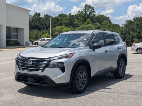 Used 2024 Nissan Rogue S FWD image 6