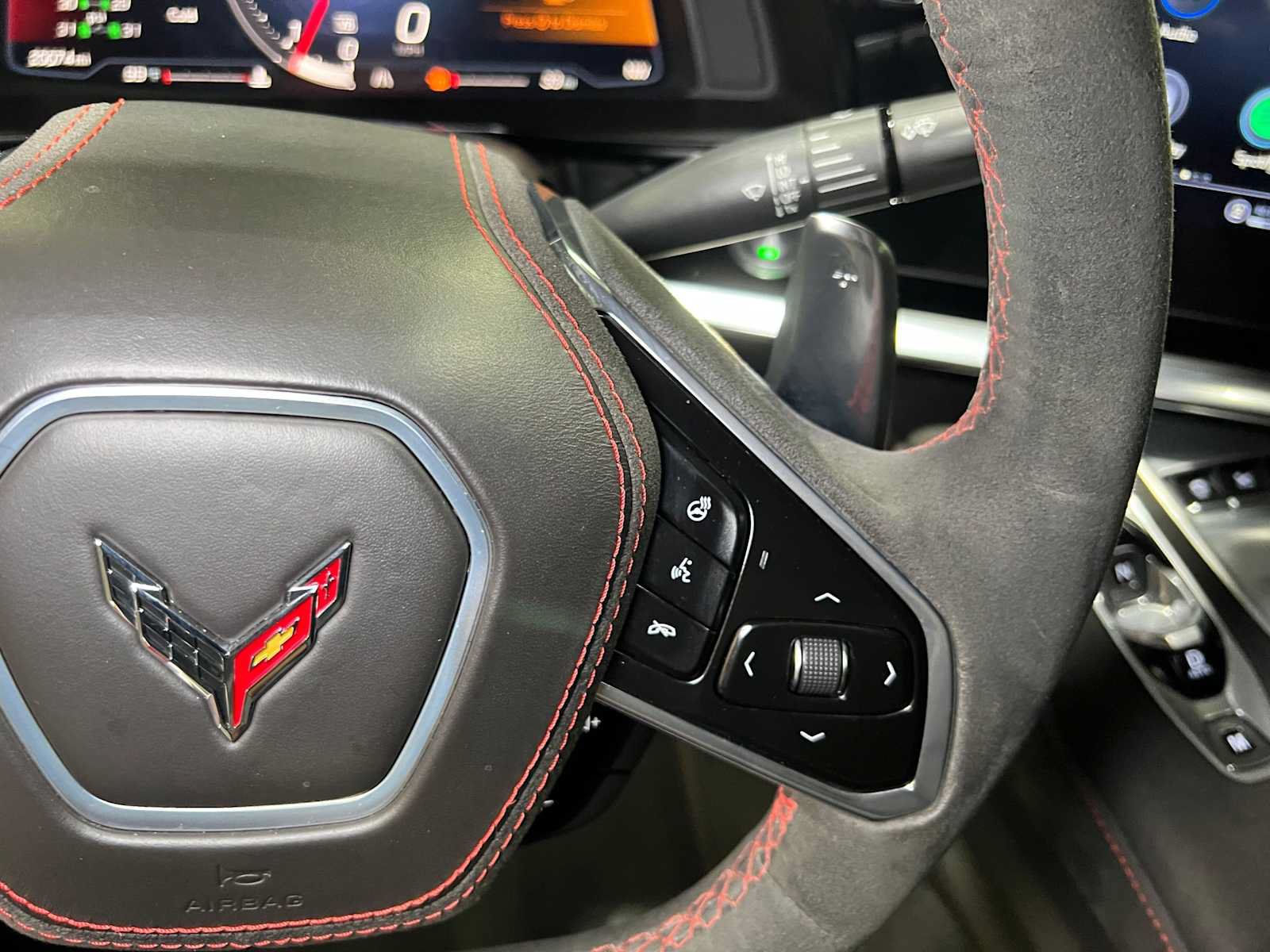 Used 2021 Chevrolet Corvette Stingray Premium Cpe w/ Z51 Performance Package RWD image 24