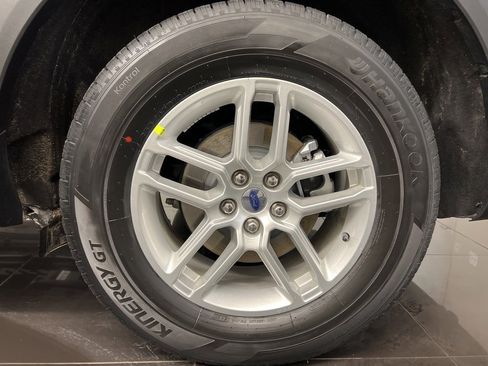 New 2026 Ford Explorer Active image 7