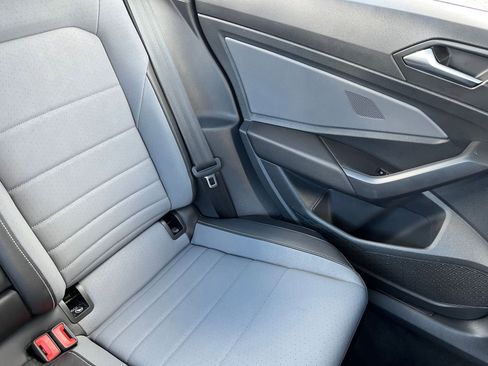 Used 2025 Volkswagen Jetta SE image 37