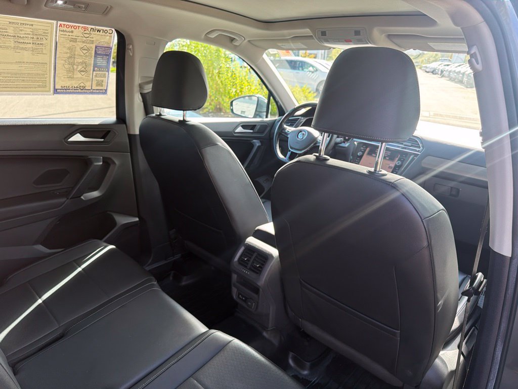Used 2019 Volkswagen Tiguan SEL w/ 3rd Row Seat Package AWD/4WD image 16