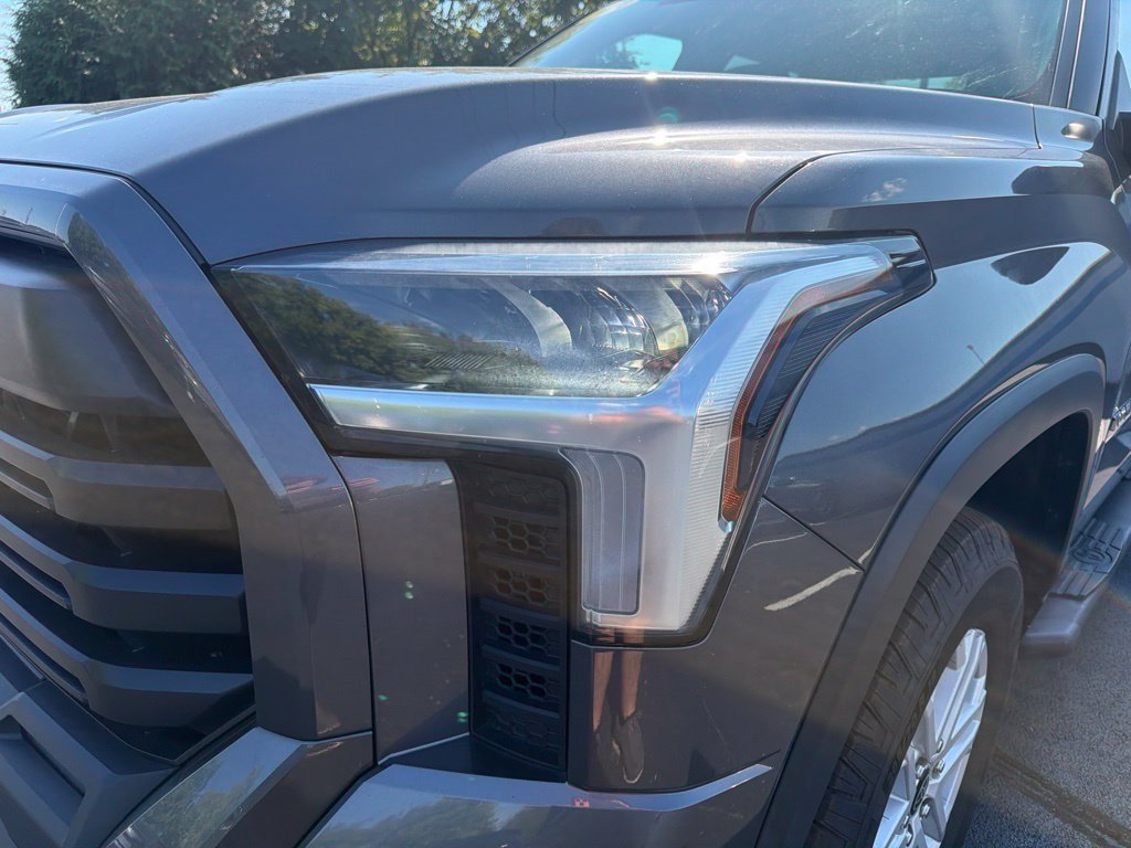 Used 2024 Toyota Tundra SR5 AWD/4WD image 9