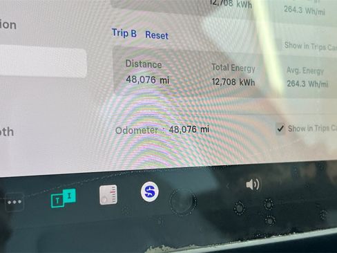 Used 2018 Tesla Model 3 Long Range image 23