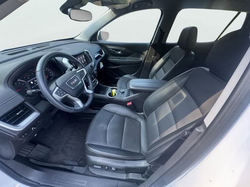 Used 2024 GMC Terrain SLT w/ Infotainment Package II image 8