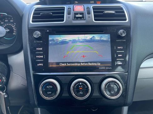 Used 2017 Subaru Forester 2.5i Premium image 24