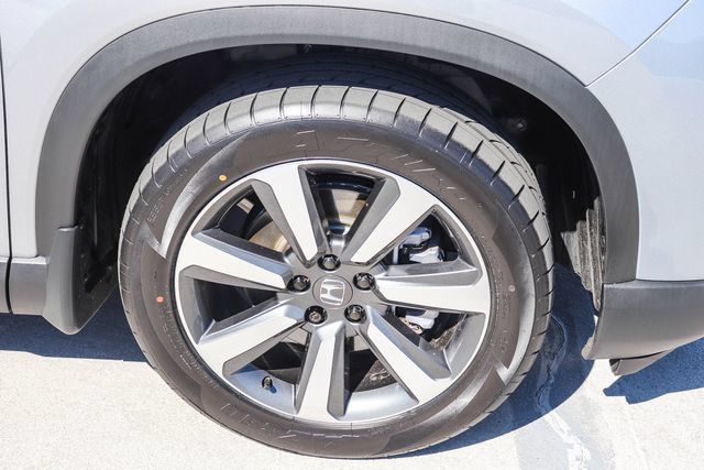 Used 2023 Honda Pilot Touring image 7