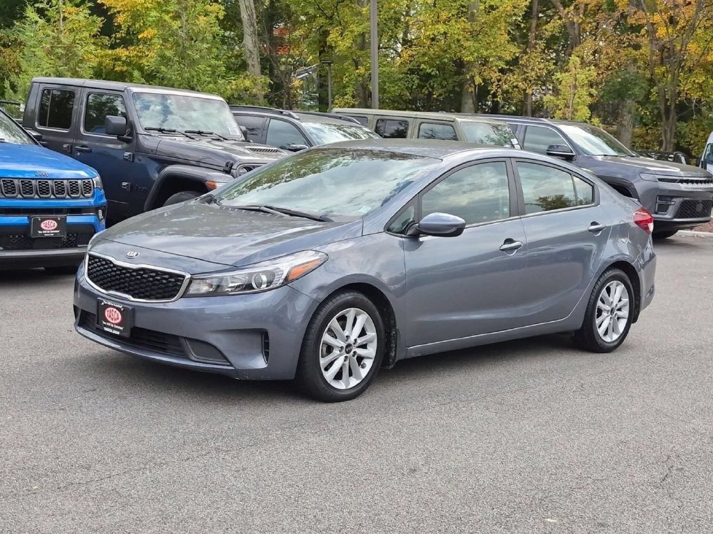 Used 2017 Kia Forte S FWD image 9
