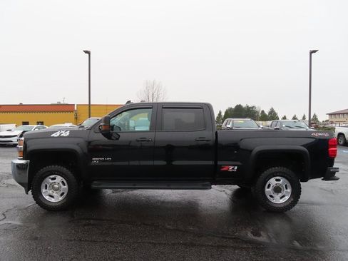 Used 2016 Chevrolet Silverado 2500 W/T w/ WT Convenience Package image 4