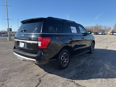 Used 2024 Ford Expedition XLT image 5