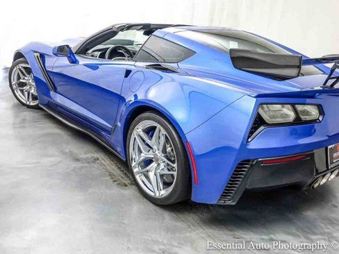 Used 2019 Chevrolet Corvette ZR1 RWD image 10