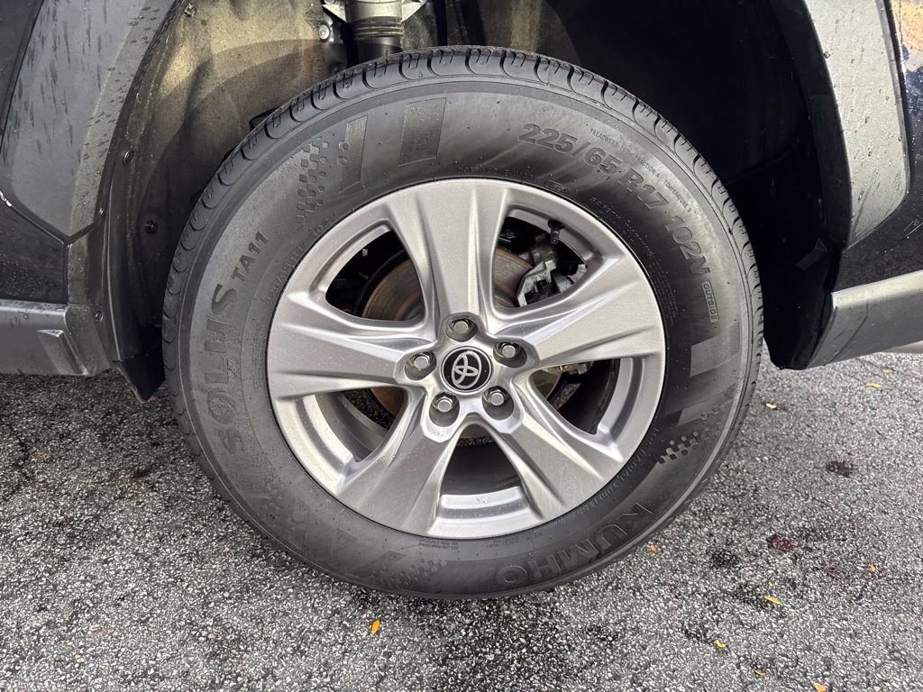 Certified 2025 Toyota RAV4 XLE AWD/4WD image 44