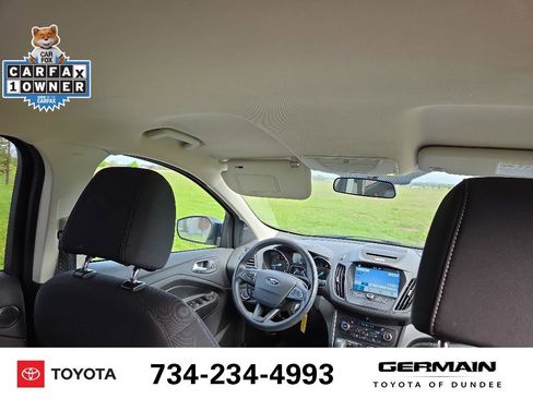 Used 2017 Ford Escape SE w/ Equipment Group 201A FWD image 16