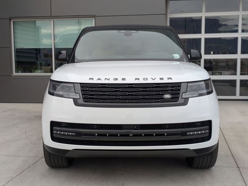 New 2025 Land Rover Range Rover Long Wheelbase SE image 2