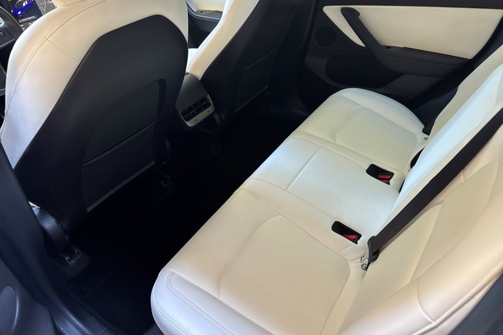 Used 2020 Tesla Model Y Long Range AWD/4WD image 26