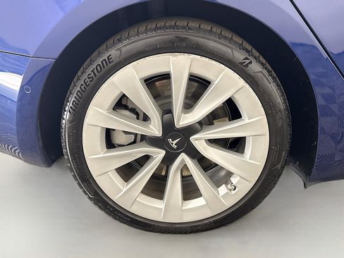 Used 2021 Tesla Model 3 Standard Range Plus image 32