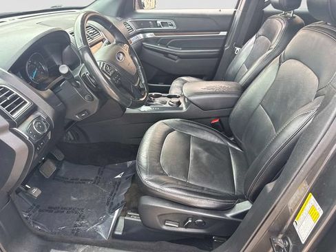 Used 2017 Ford Explorer Limited AWD/4WD image 13