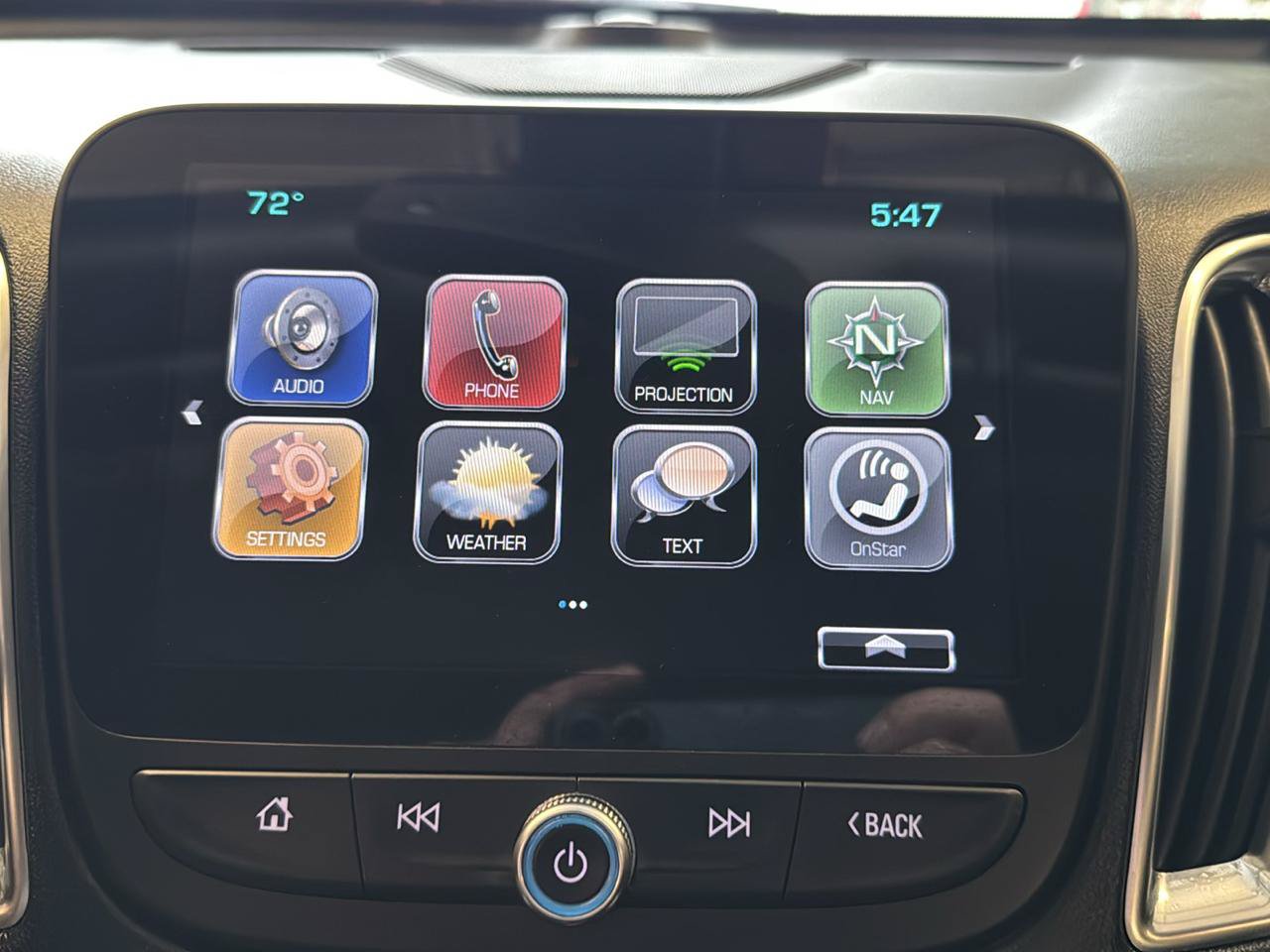 Used 2017 Chevrolet Malibu LT w/ Leather Package FWD image 15