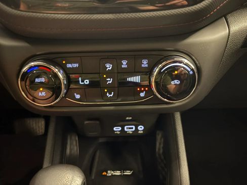 Used 2021 Chevrolet TrailBlazer RS w/ Technology Package FWD image 60