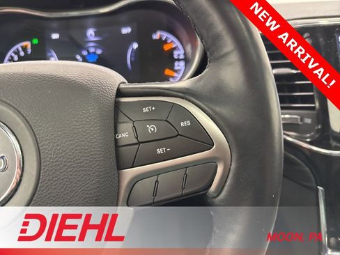 Certified 2021 Jeep Grand Cherokee Laredo X image 24