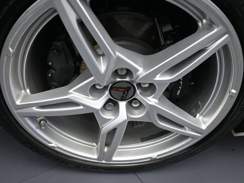 Used 2024 Chevrolet Corvette Stingray Convertible w/ 1LT image 36