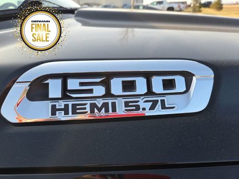 Used 2019 RAM 1500 Limited image 11