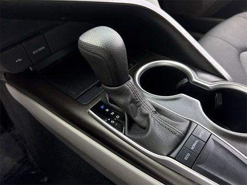 Used 2024 Toyota Camry LE w/ Convenience Package image 19