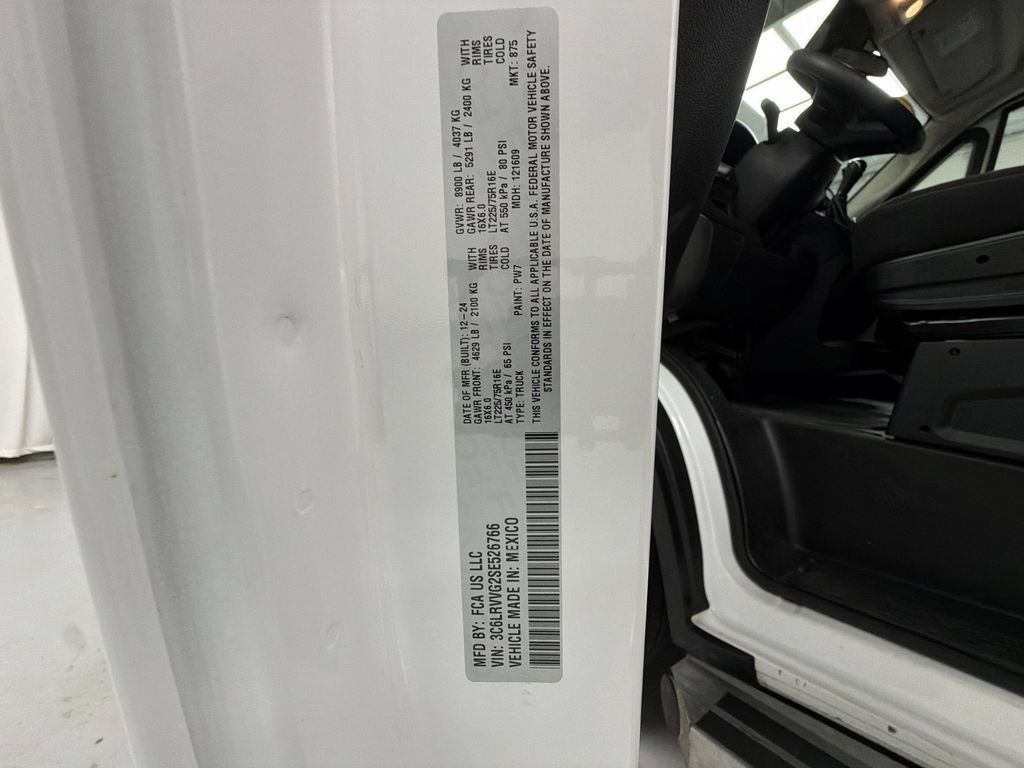 Used 2025 RAM ProMaster 2500 w/ U-Haul Equipment Group FWD image 18