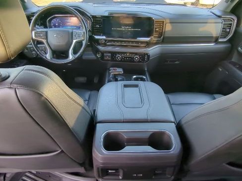 Used 2022 Chevrolet Silverado 1500 LT Trail Boss w/ LT Trail Boss Premium Package image 17