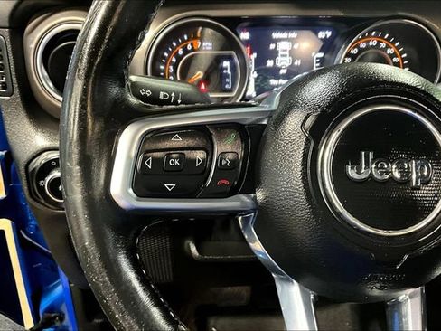 Used 2021 Jeep Wrangler Unlimited Sahara AWD/4WD image 11