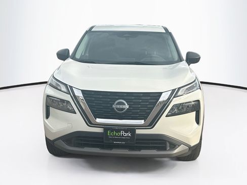 Used 2023 Nissan Rogue S AWD/4WD image 2