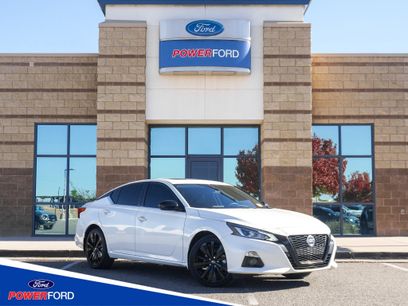 Used 2022 Nissan Altima 2.5 SR w/ Midnight Edition Package