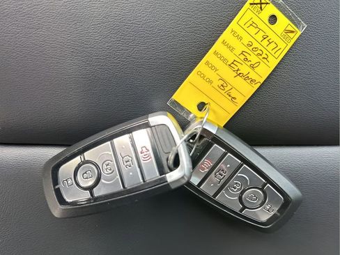 Used 2022 Ford Explorer XLT w/ Equipment Group 202A image 35