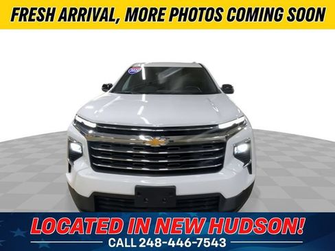 Used 2025 Chevrolet Traverse LT AWD/4WD image 5