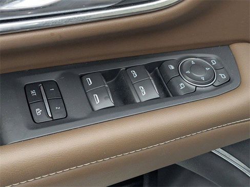 Certified 2022 Chevrolet Suburban High Country w/ Max Trailering Package image 11