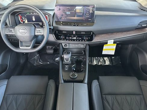 New 2026 Nissan Rogue Platinum w/ Platinum Premium Package image 10