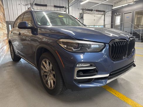 Used 2019 BMW X5 xDrive40i w/ Convenience Package AWD/4WD image 3